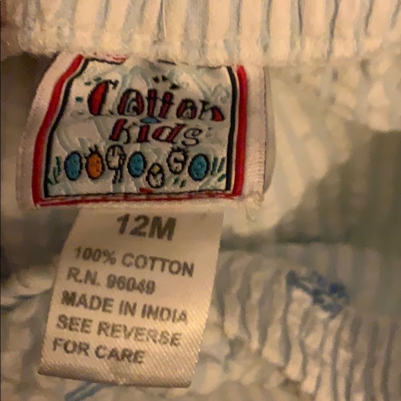 Smocked shorts - Picture 2 of 2